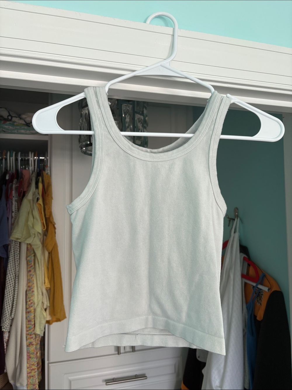 Women's Scoop Neck Tank Top in Light Mint